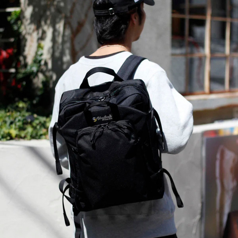 Рюкзак Master-Piece Hugsack Backpack 03230-010-Black