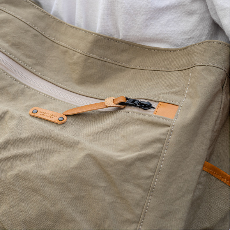 Сумка Master-Piece Root Shoulder Bag 289032-020-Beige